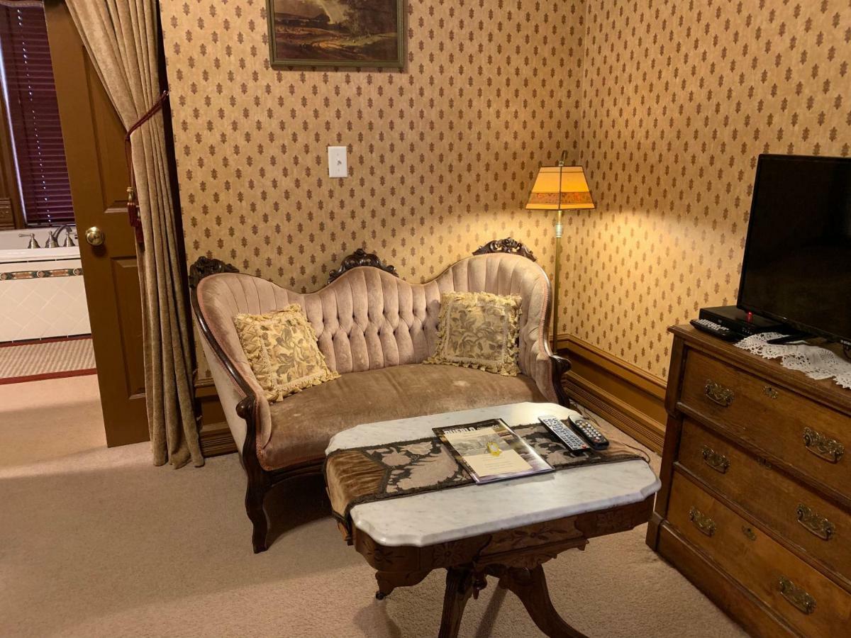 Edgar Olin House (Adults Only) Bed & Breakfast Пуебло Стая снимка